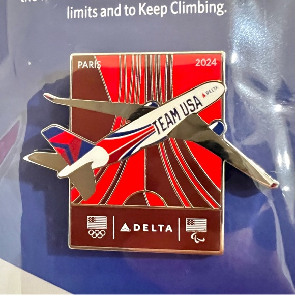 Team USA Delta Air Lines Collectible Pin & Delta Pilot Card A350 No.63 New - Picture 12 of 16